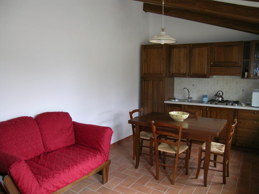 Agriturismo Podere Ossaia كورتونا الغرفة الصورة