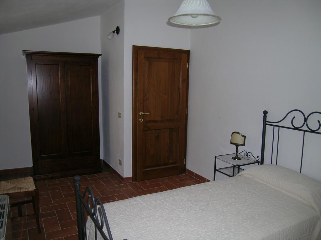 Agriturismo Podere Ossaia كورتونا الغرفة الصورة
