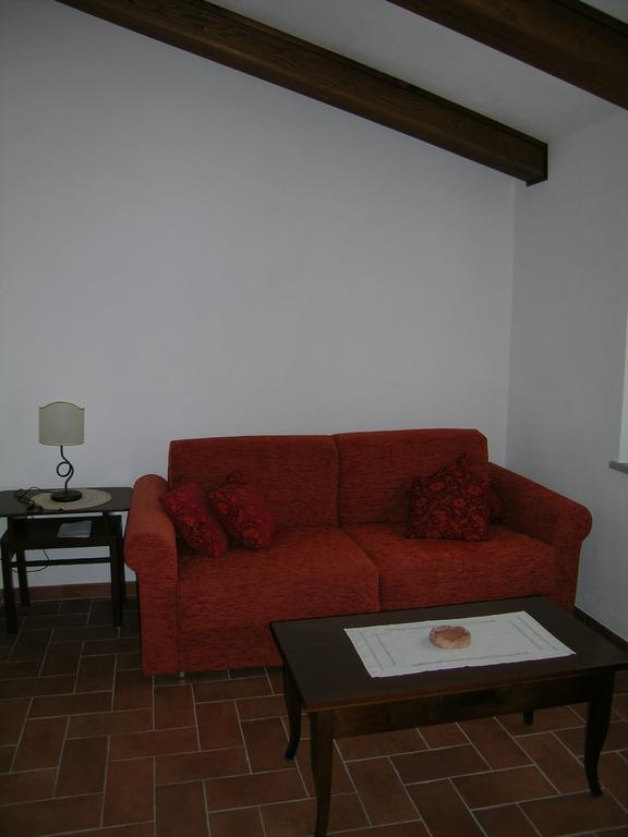 Agriturismo Podere Ossaia كورتونا الغرفة الصورة